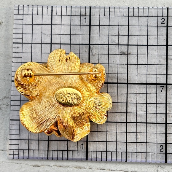 QVC Joan Rivers Classics Collection Beautiful Enamel Epoxy Flower Brooch - Picture 6 of 6